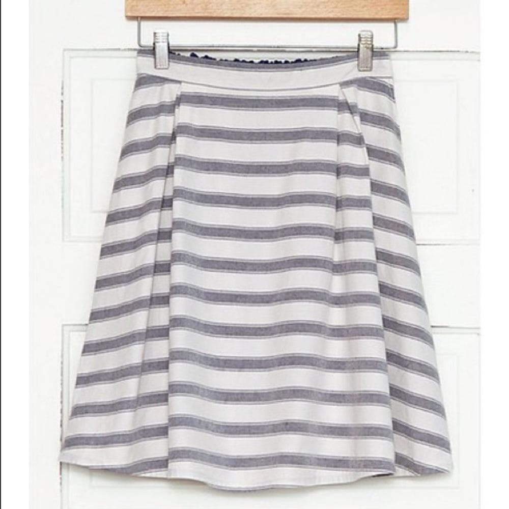 Matilda Jane Grey White Simply Skirt- Women’s M