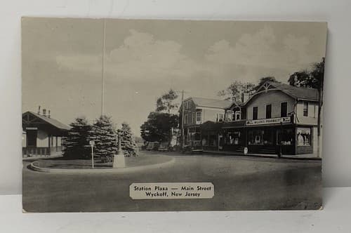 1954 Station Plaza Main Street WYCKOFF New Jersey Silvercraft Dexter Press