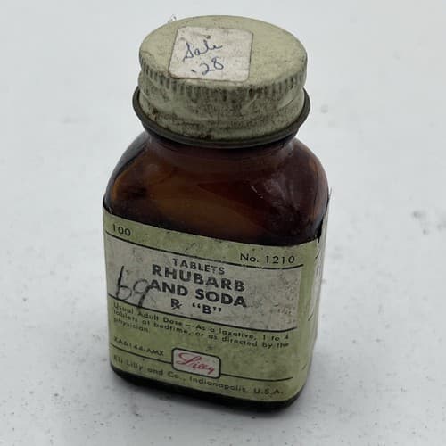 Vintage Lilly Rhubarb and Soda Medicine Pills Tablets Medical Bottle 1940s