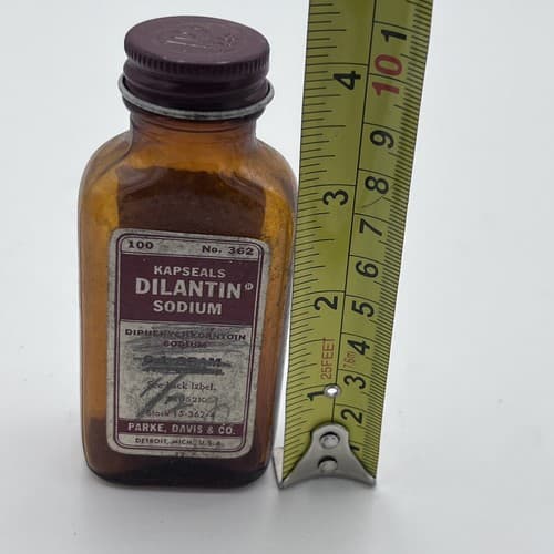 Vintage Medicine Bottle, Dilantin Parke Davis 362 EMPTY 4"