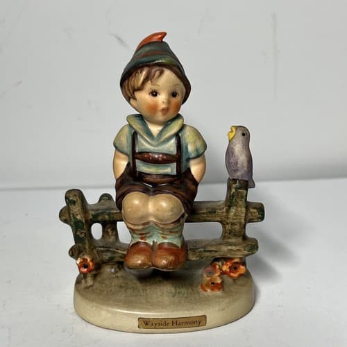 Hummel Wayside Harmony 111 3/0 Figurine Goebel Vintage boy with bird fence