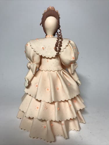 Vintage Dominican Rep Handmade Lady Dress Figurine Ampliflor 7.5" Porcelanicron