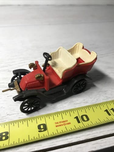 CLE KEY Georges Richard Tonneau 1902 France Vintage Plastic Toy Car