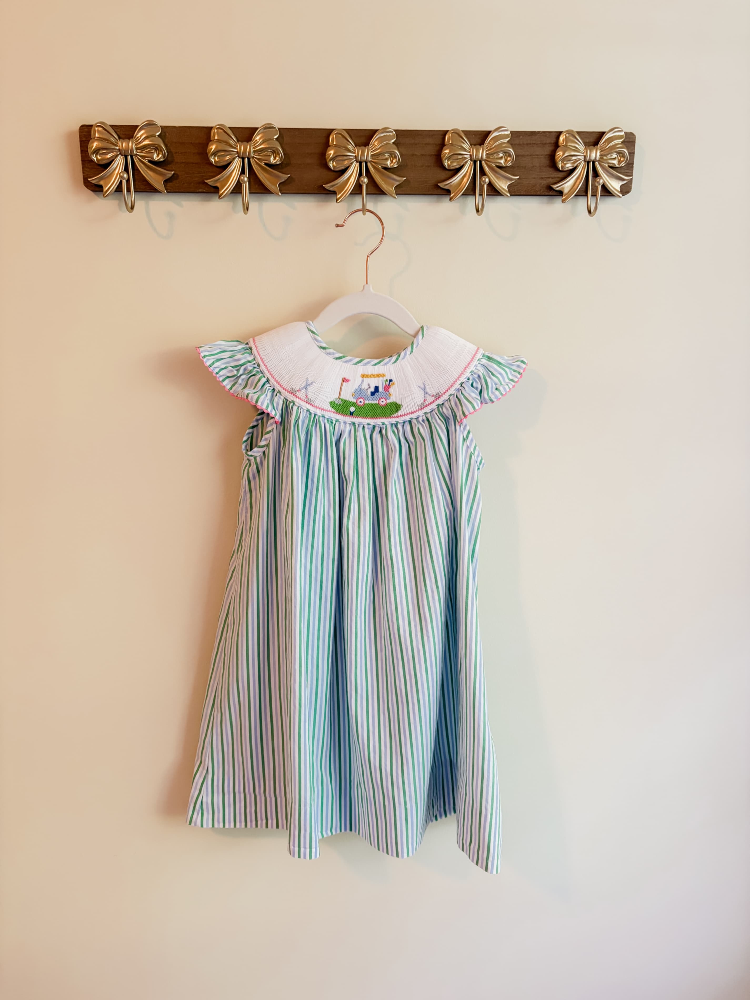 Anavini Hand smocked Golf Cart dress size 3 Girls