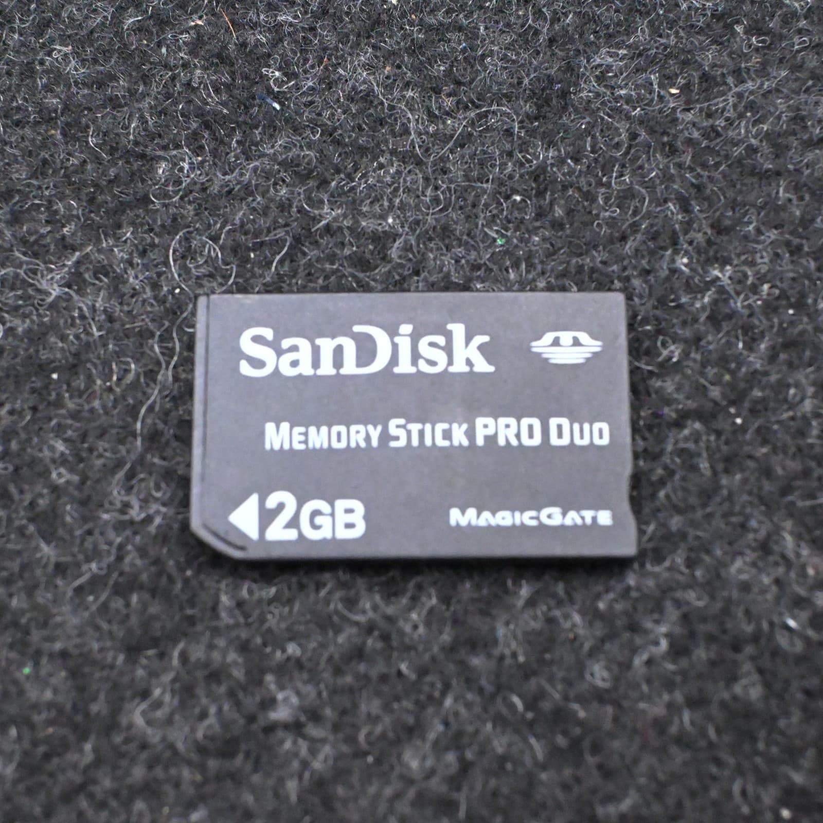 SanDisk 2.0 GB Memory Stick Pro Duo Magic Gate Memory Card Black