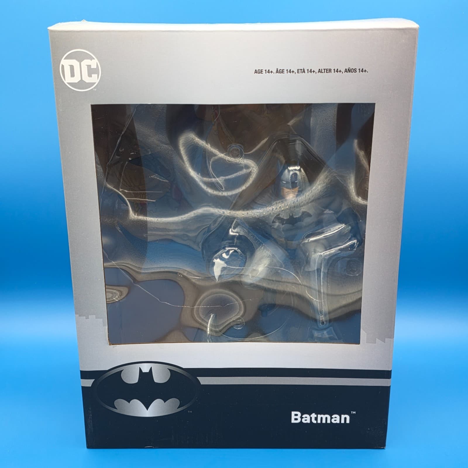 ThinkGeek DC Comics Jim Lee BATMAN Chronicle Collectible Statue Gamestop
