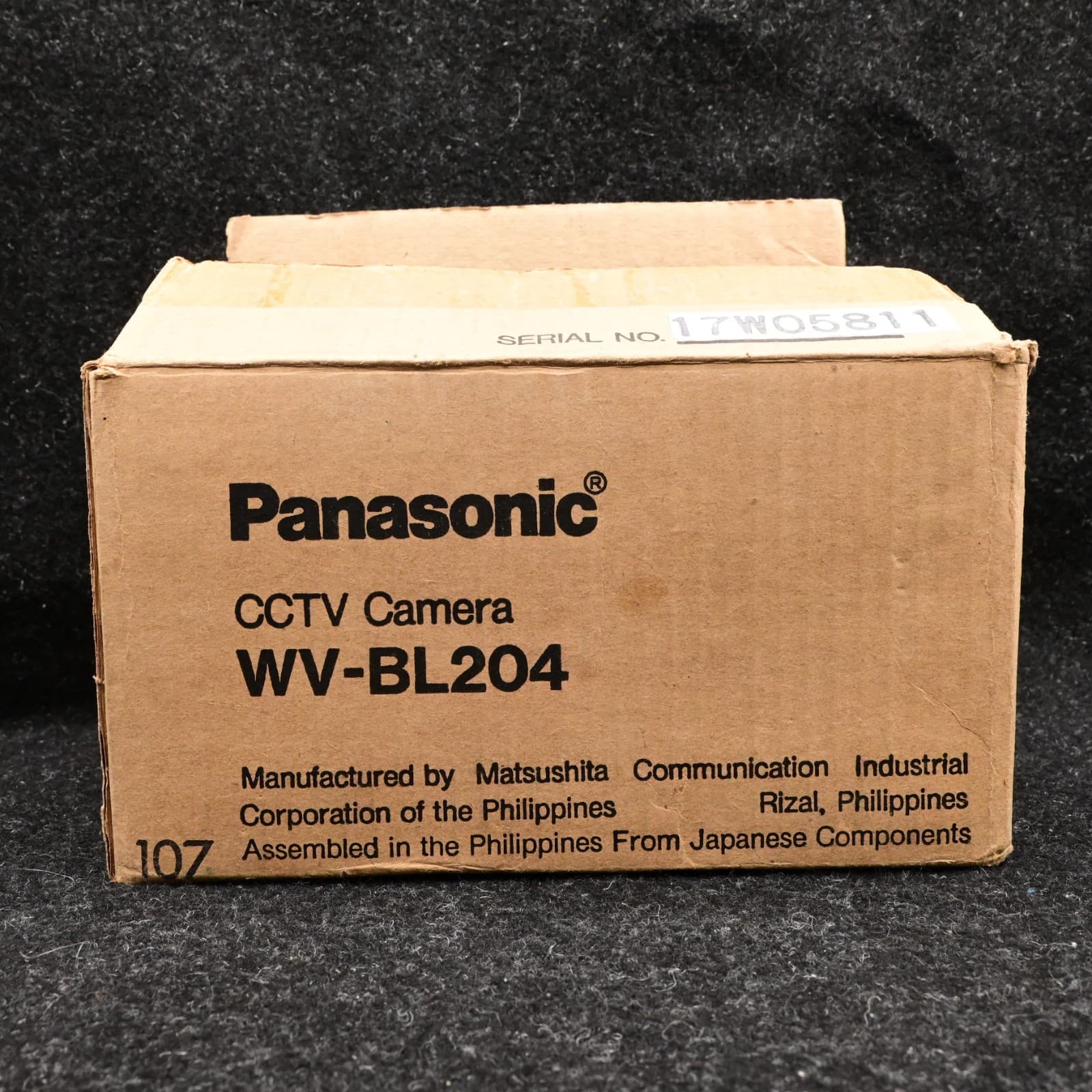 Panasonic WV-BL204 CCTV Security Camera Black & White Color 1Vp-p 75 Ohms 24 V