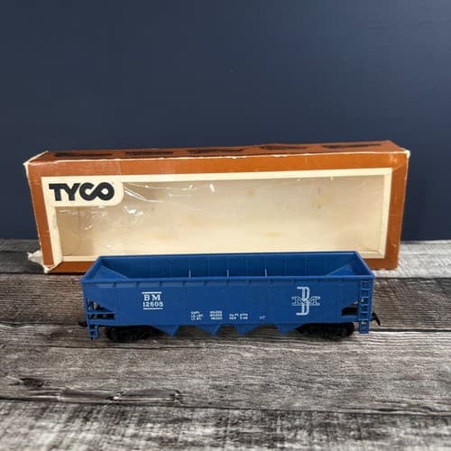 Vintage TYCO HO Scale Boston & Maine BM 12608 Hopper Car Model Train