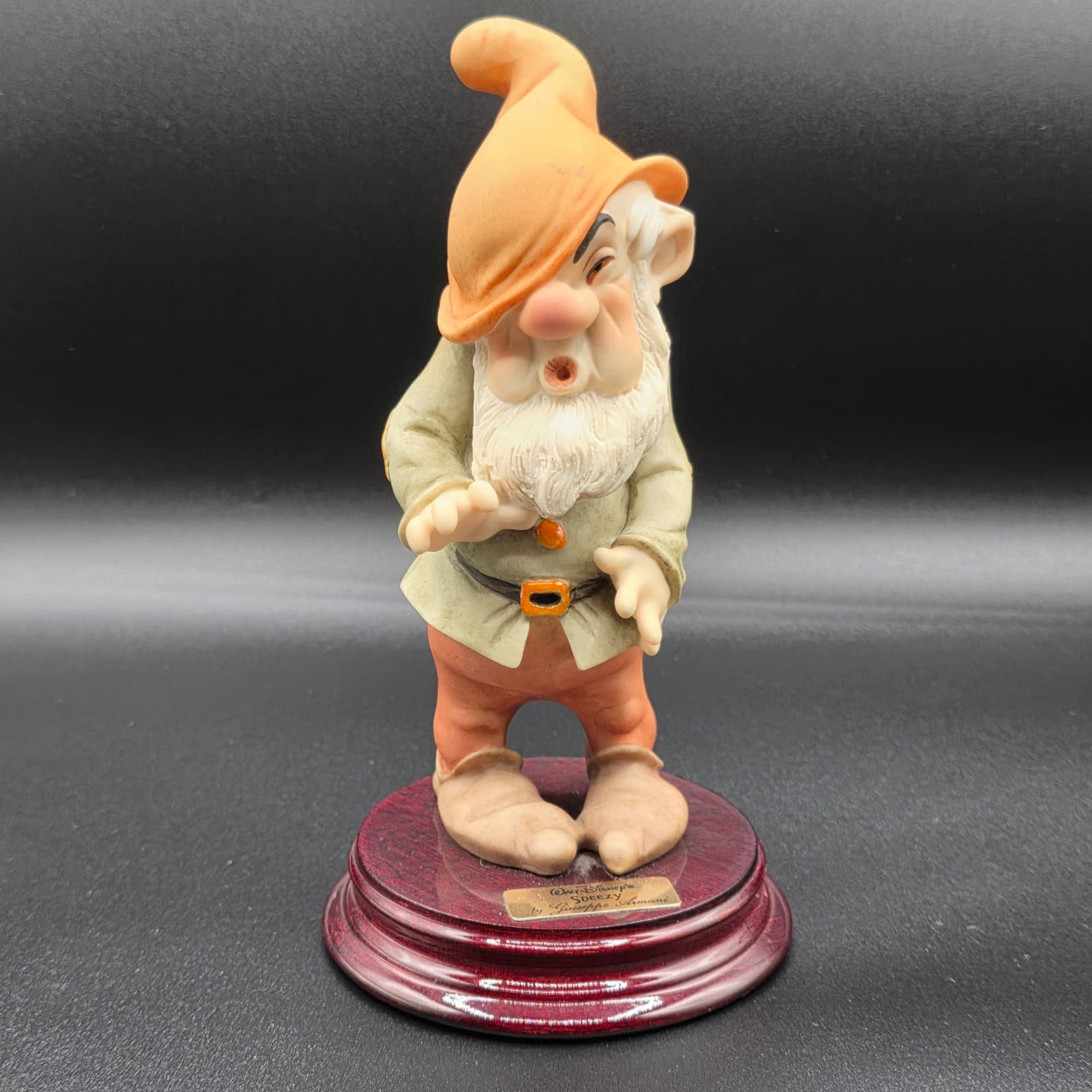 VTG 1994 Giuseppe Armani Disney's Snow White dwarf "Sneezy" No Box OR COA