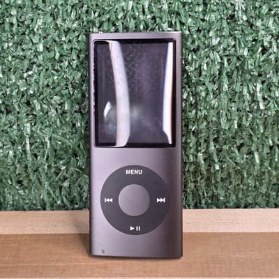 Apple iPod Nano A1285 4th Generation Black 8 GB - NEEDS NEW BATTERY AS-IS