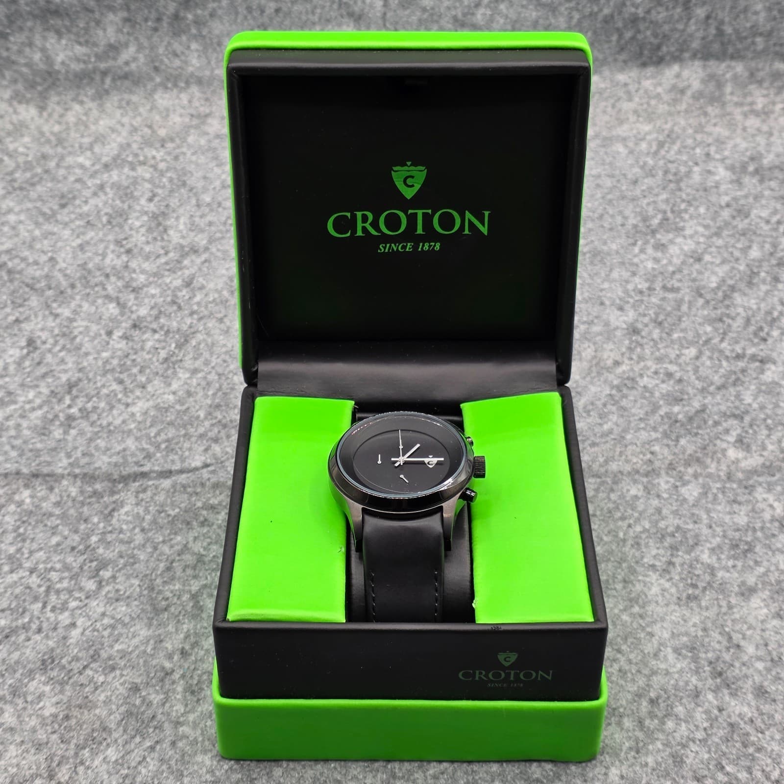 Croton Chronomaster ALL BLACK 10 ATM Japan Quartz CC311155 Minimalist New RARE