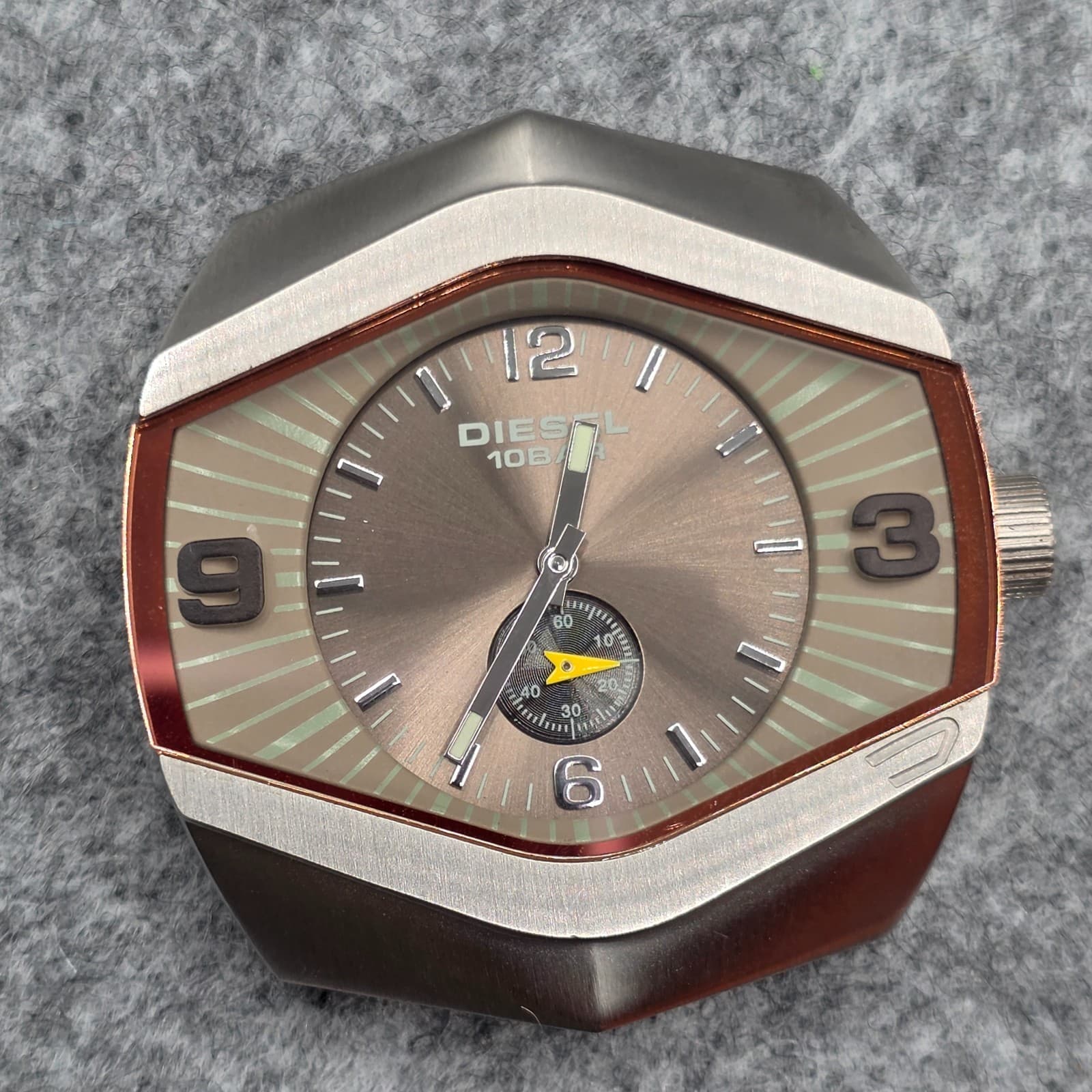 MISSING BAND Diesel Y2K watch DZ 4072 STANLESS STEEL