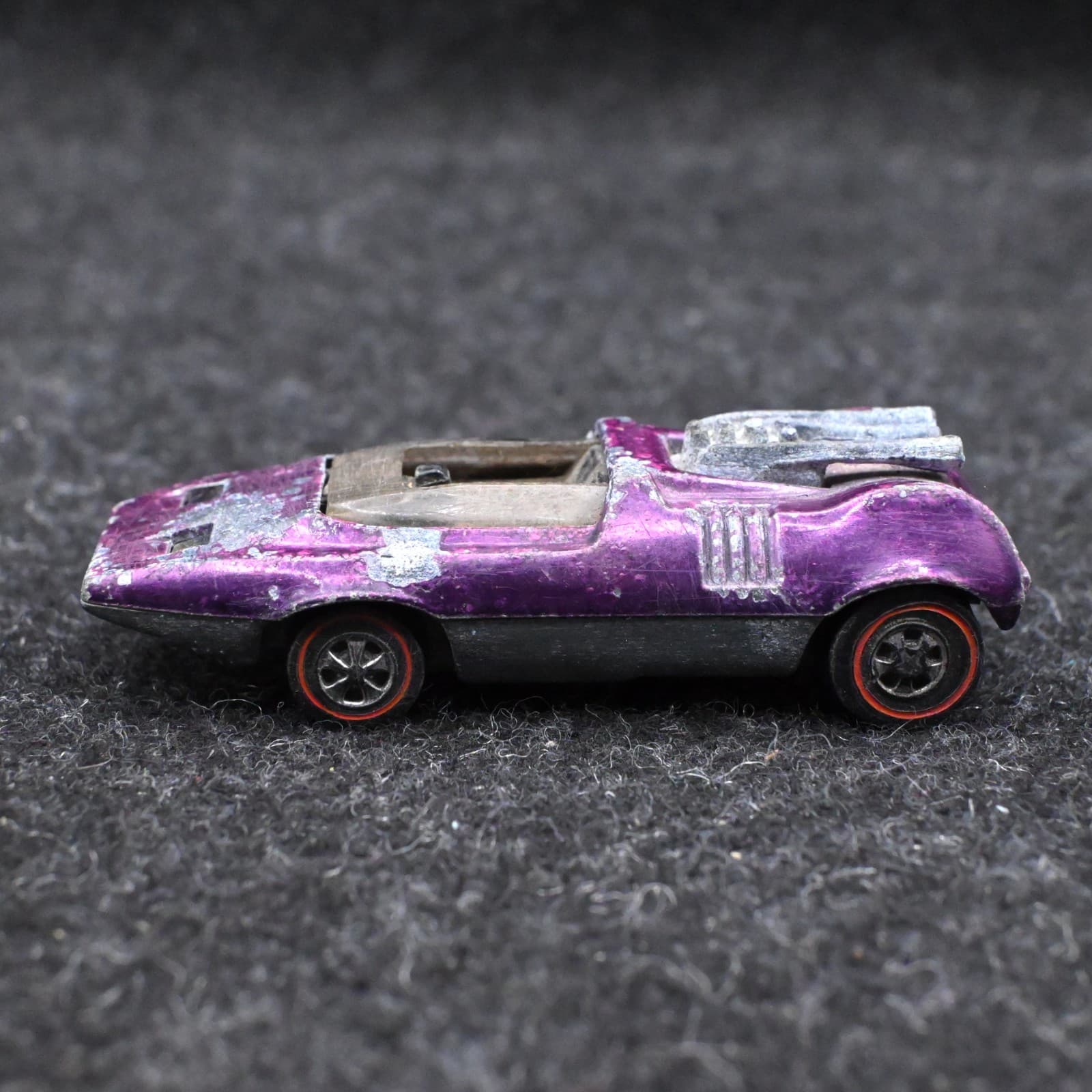 Hot Wheels Redline Peeping Bomb 1969 Purple Made In United States