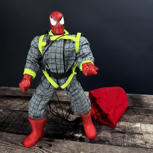 SPIDERMAN "ADVENTURE HERO" Bungee Jump Spider Man figure by Toy Biz 2003 Ottimo
