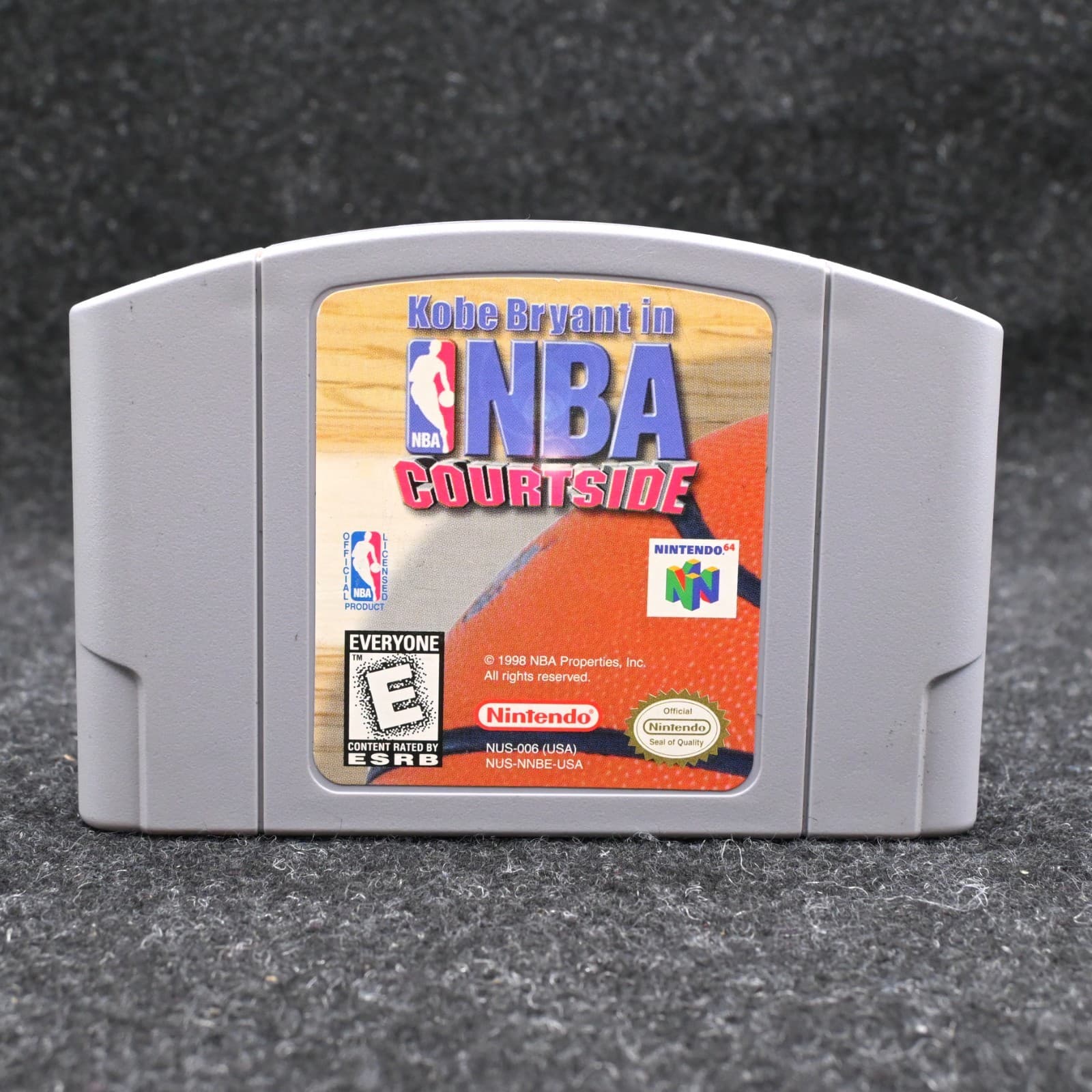Kobe Bryant in NBA Courtside (Nintendo 64, 1998) Cleaned Tested Authentic N64