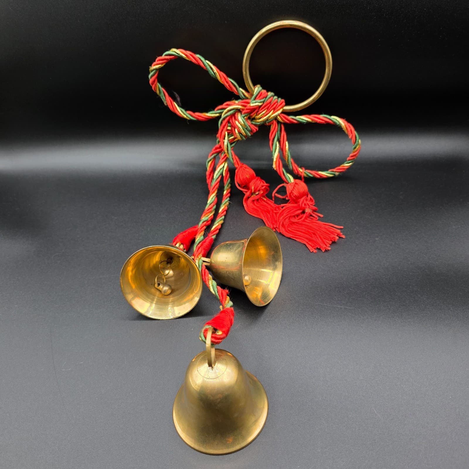 House of Lloyd Christmas Around the World Holiday Bells Door Hanger 1997 #542345