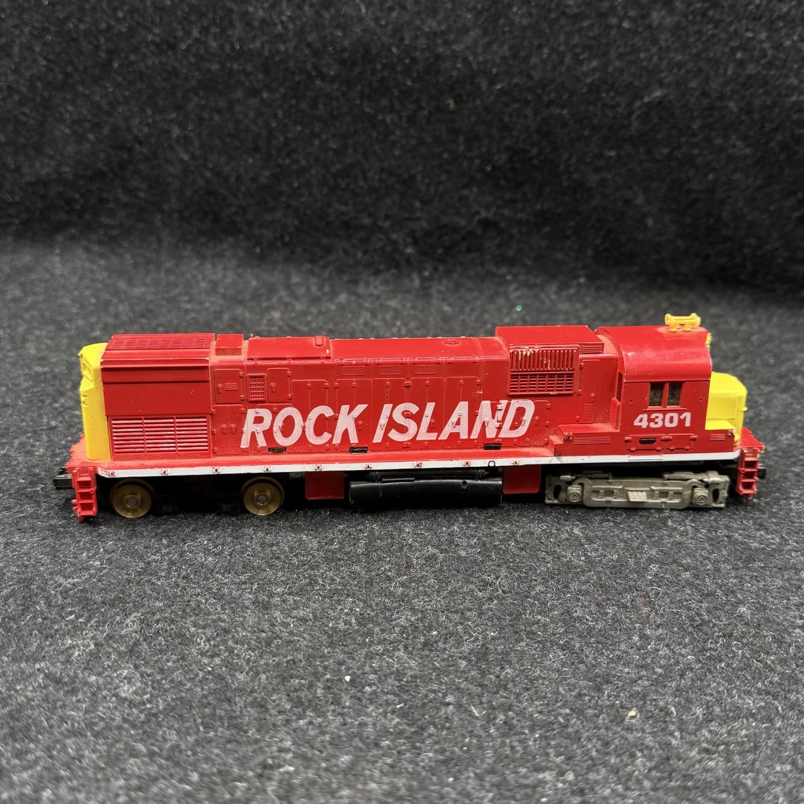 TYCO HO POWERED ROCK ISLAND ALCO CENTURY 430 4301 DIESEL LOCOMOTIVE - ROAD# 4301