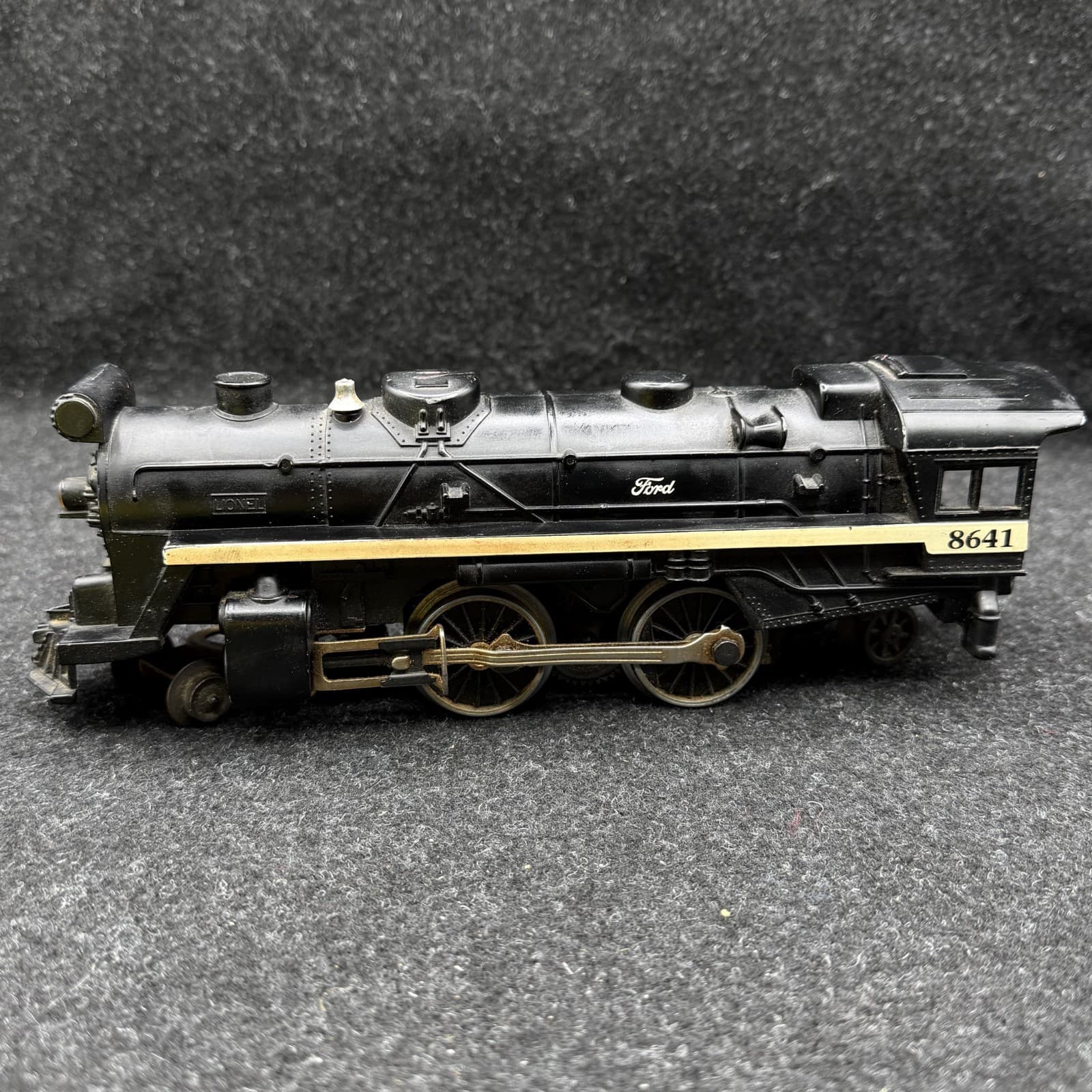 Vintage Lionel Locomotive No. 8641 Toy Railroad Train Steam Engine FORD