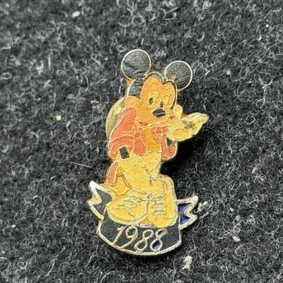Disney Trading Pin 1988 Promo Series 7740 DS Cool Mickey Sealed