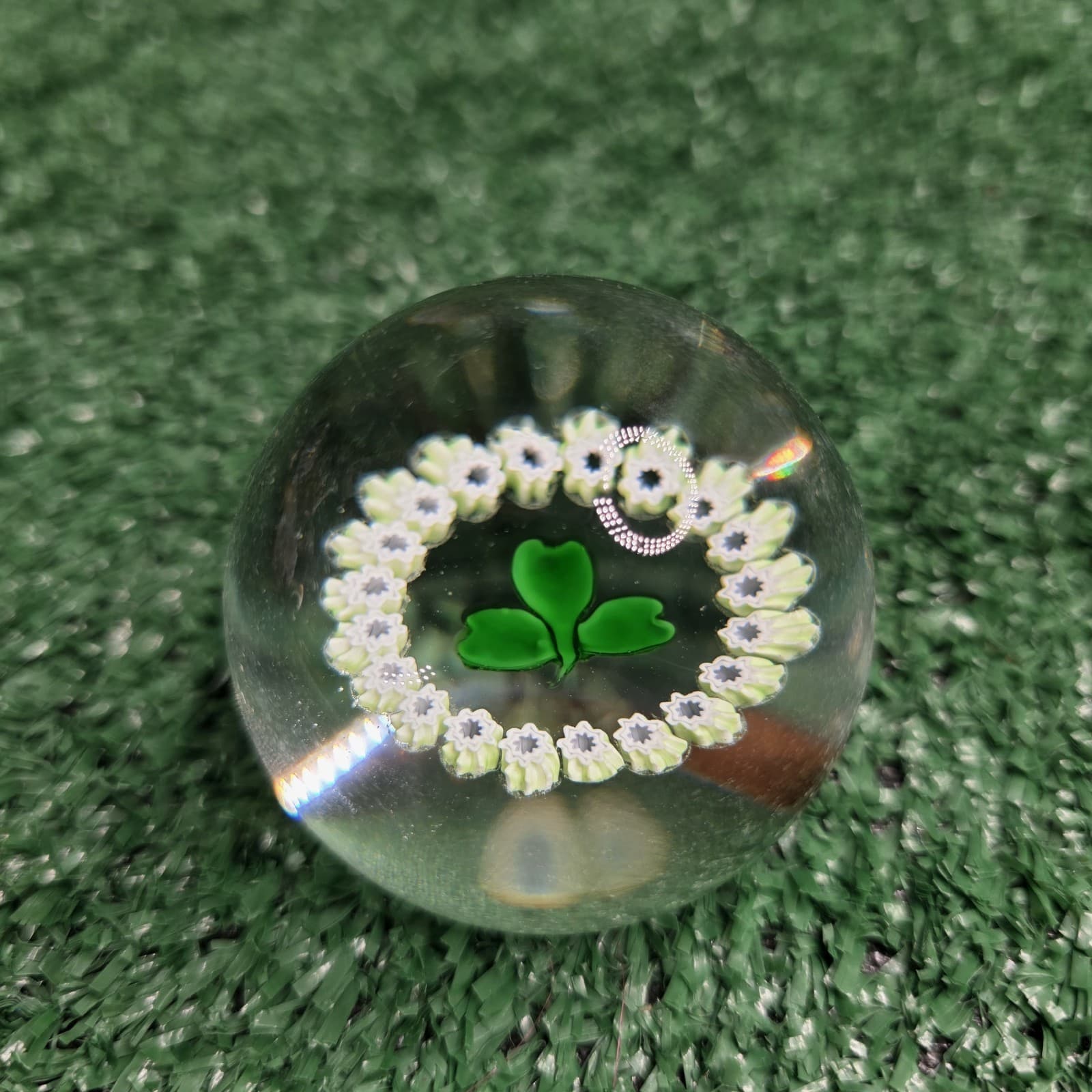 Vintage CAITHNESS Shamrock / Clover Art Glass Paperweight Signed 2"