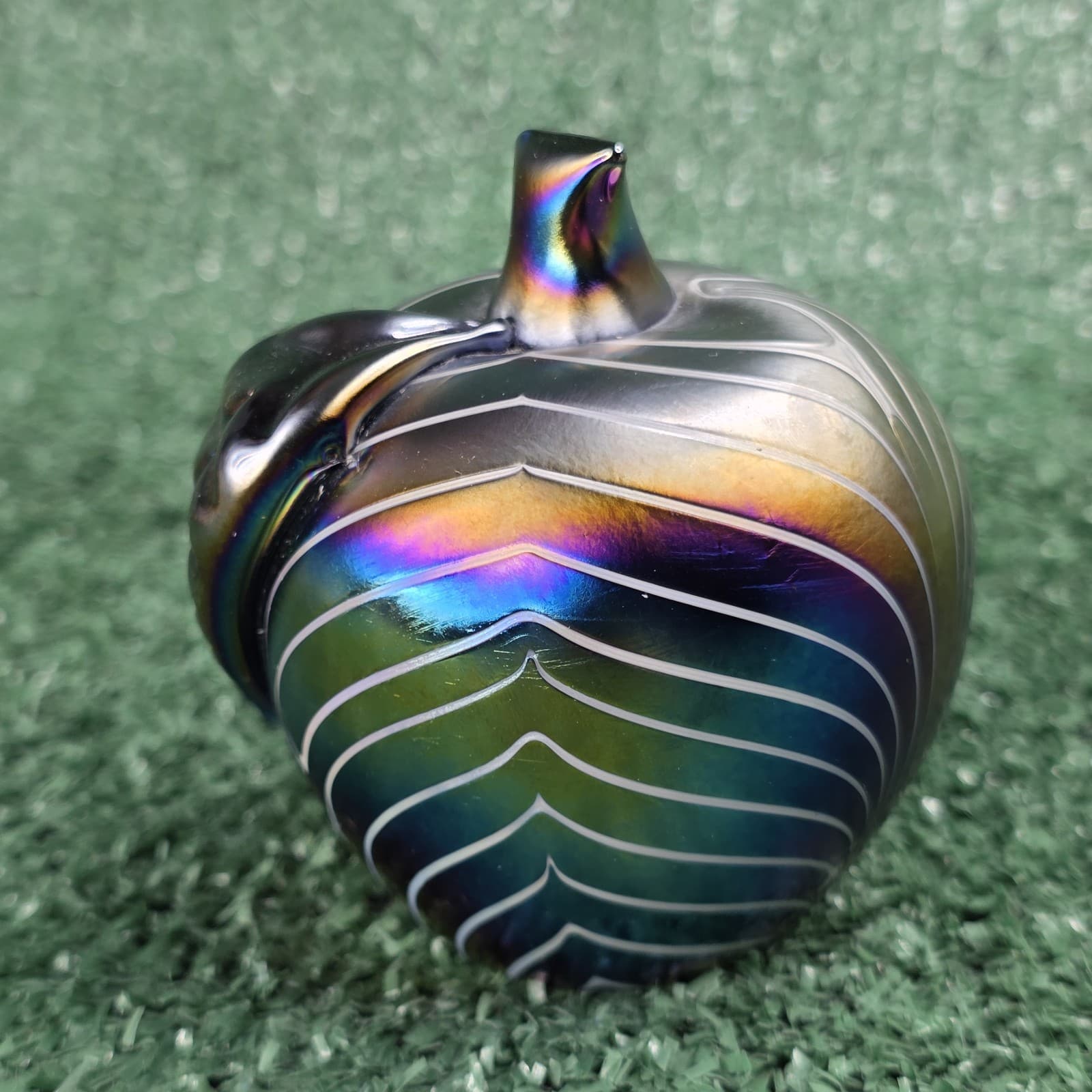 Vintage Iridescent White Pulled Feather 3" Art Glass Apple Paperweight