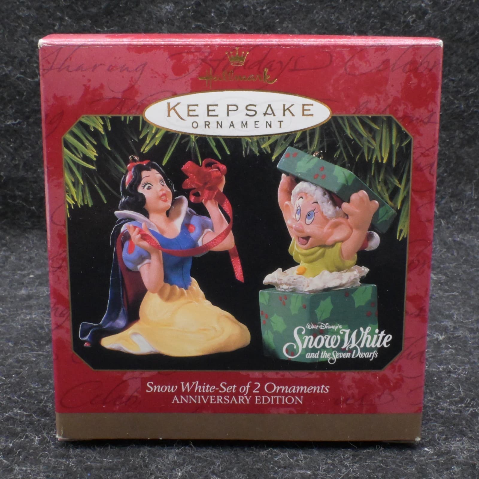 HALLMARK KEEPSAKE ORNAMENT DISNEY SNOW WHITE SET OF TWO IN BOX HAPPY DWARF
