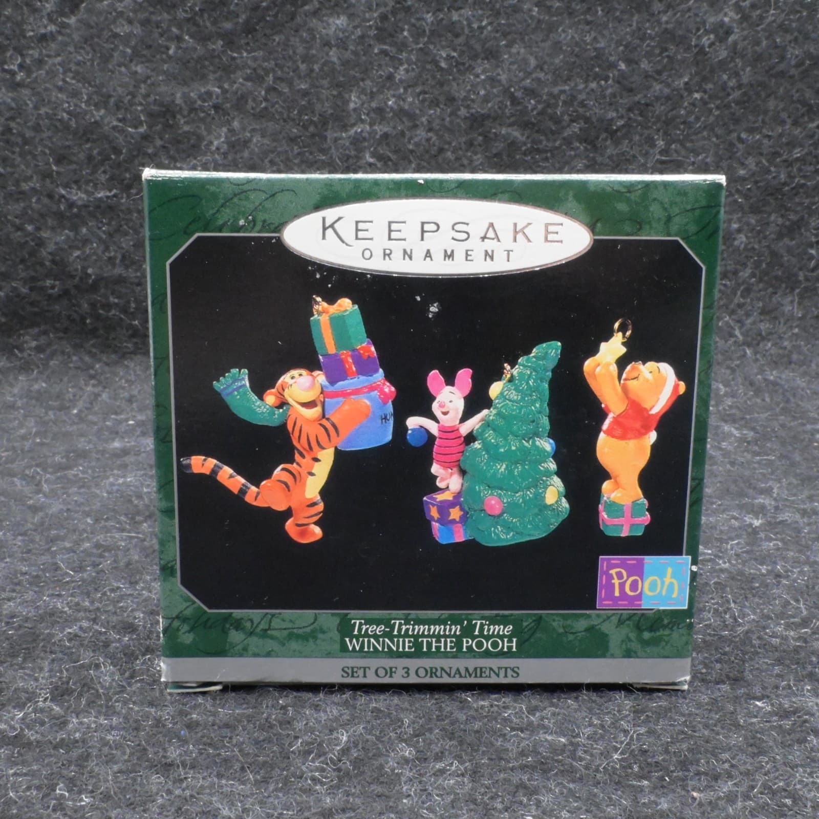 1998 Hallmark Miniature Tree Trimmin' Time Disney Winnie The Pooh Tigger Piglet