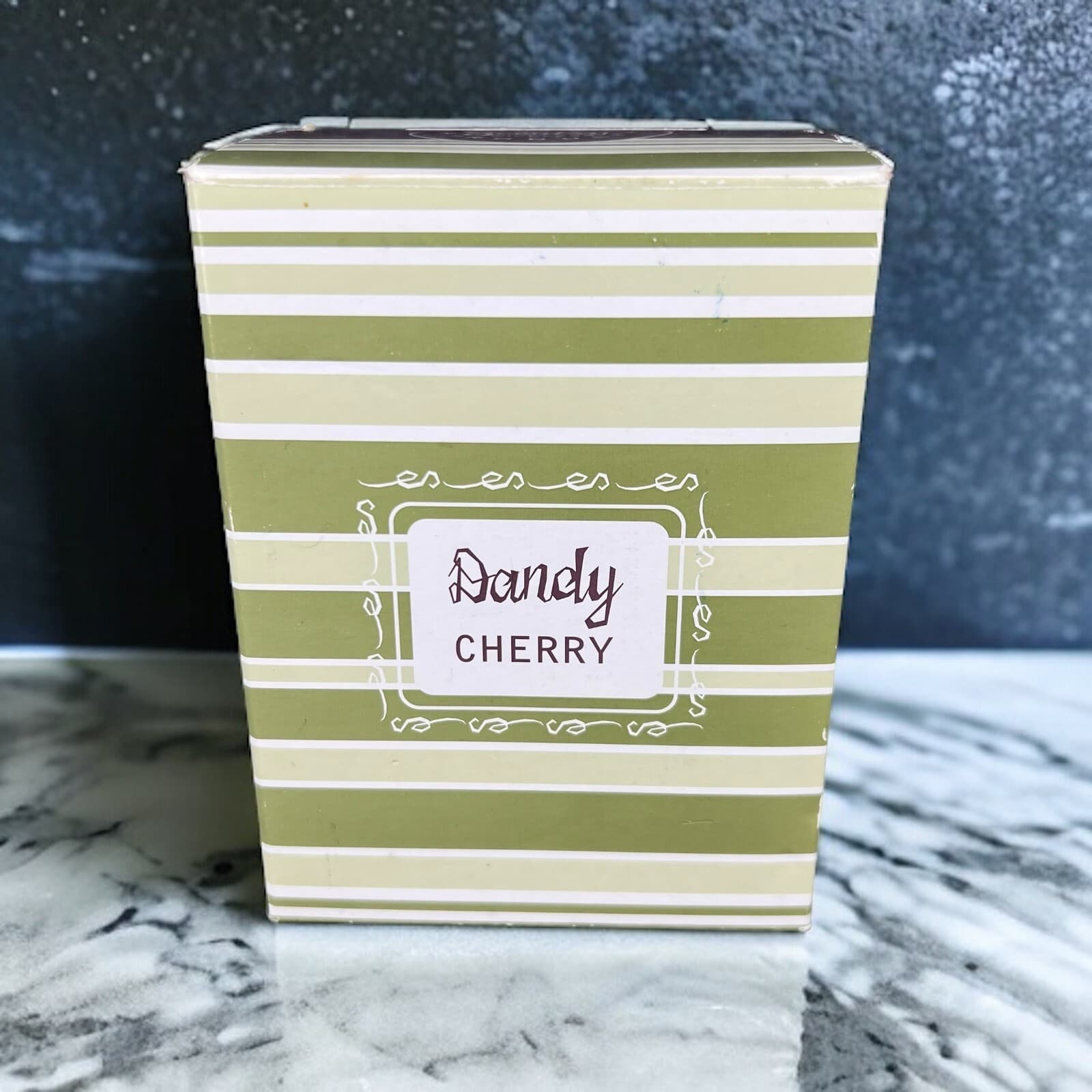 NO BULB Scentsy Plug-in Warmer, Color Is Dandy Cherry, Brand New In Box