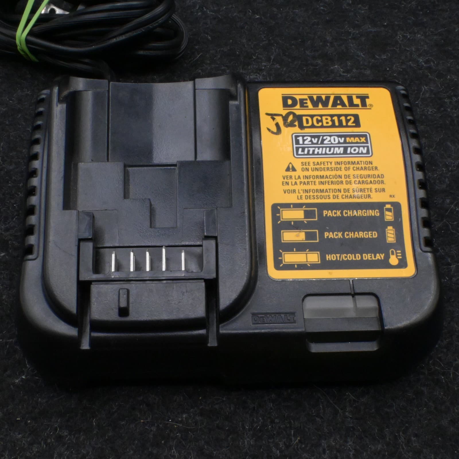 DEWALT DCB112 12V/20V MAX Lithium Ion Battery Charger Black