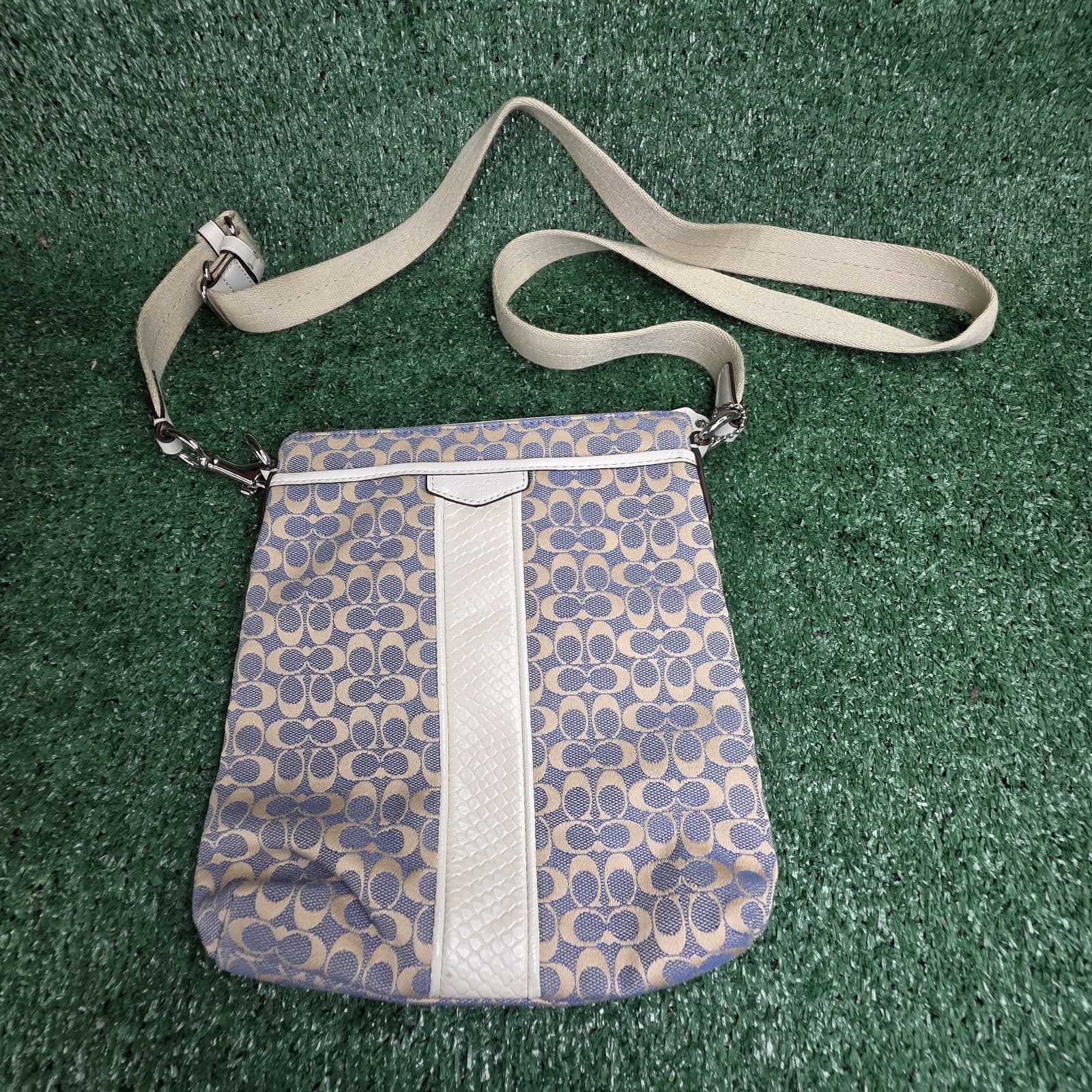 Coach Signature Canvas Zip Crossbody Bag Leather Trim Stripe Baby Blue