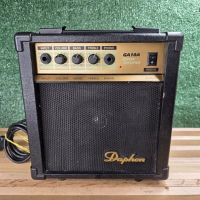 Daphon Portable Guitar Amplifier GA10A 10W 40Db Black Amp