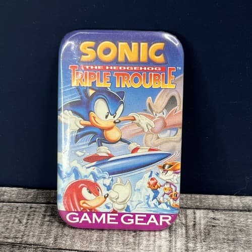 Sonic the Hedgehog Triple Trouble Sega Game Gear Promo Pinback Button Pin