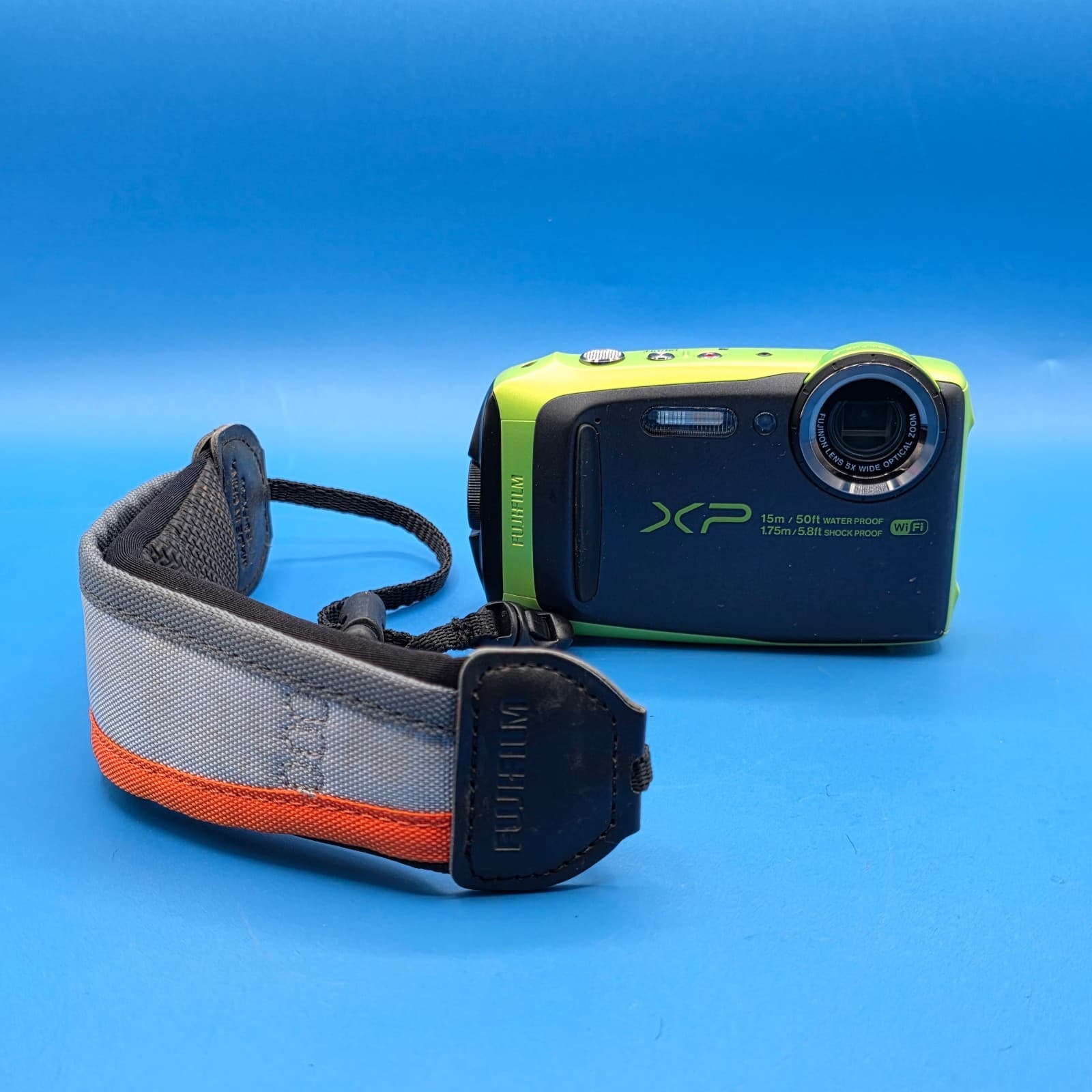 Fujifilm FinePix XP90 Lime Green Water Proof Digital Camera TESTED