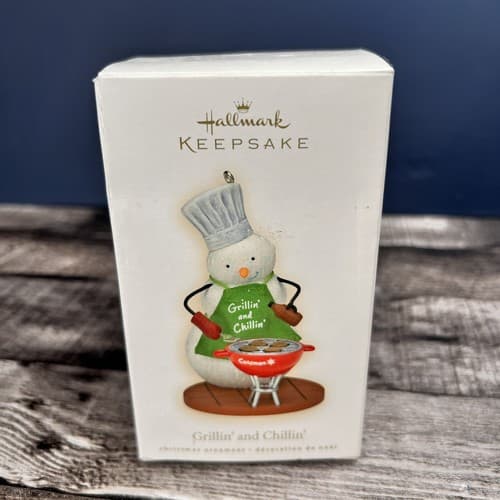 NWT Hallmark Keepsake Snowman Ornament Grillin' and Chillin'