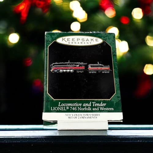 Hallmark 1999 ~ Miniature Lionel 746 Norfolk and Western Locomotive & Tender