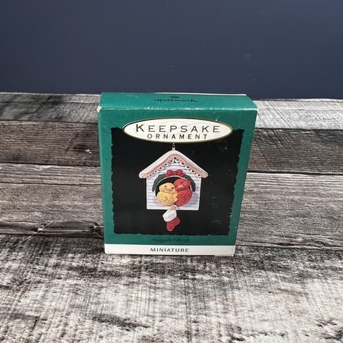 1993 Hallmark Miniature Ornament Red & Yellow Snuggle Birds in a Birdhouse
