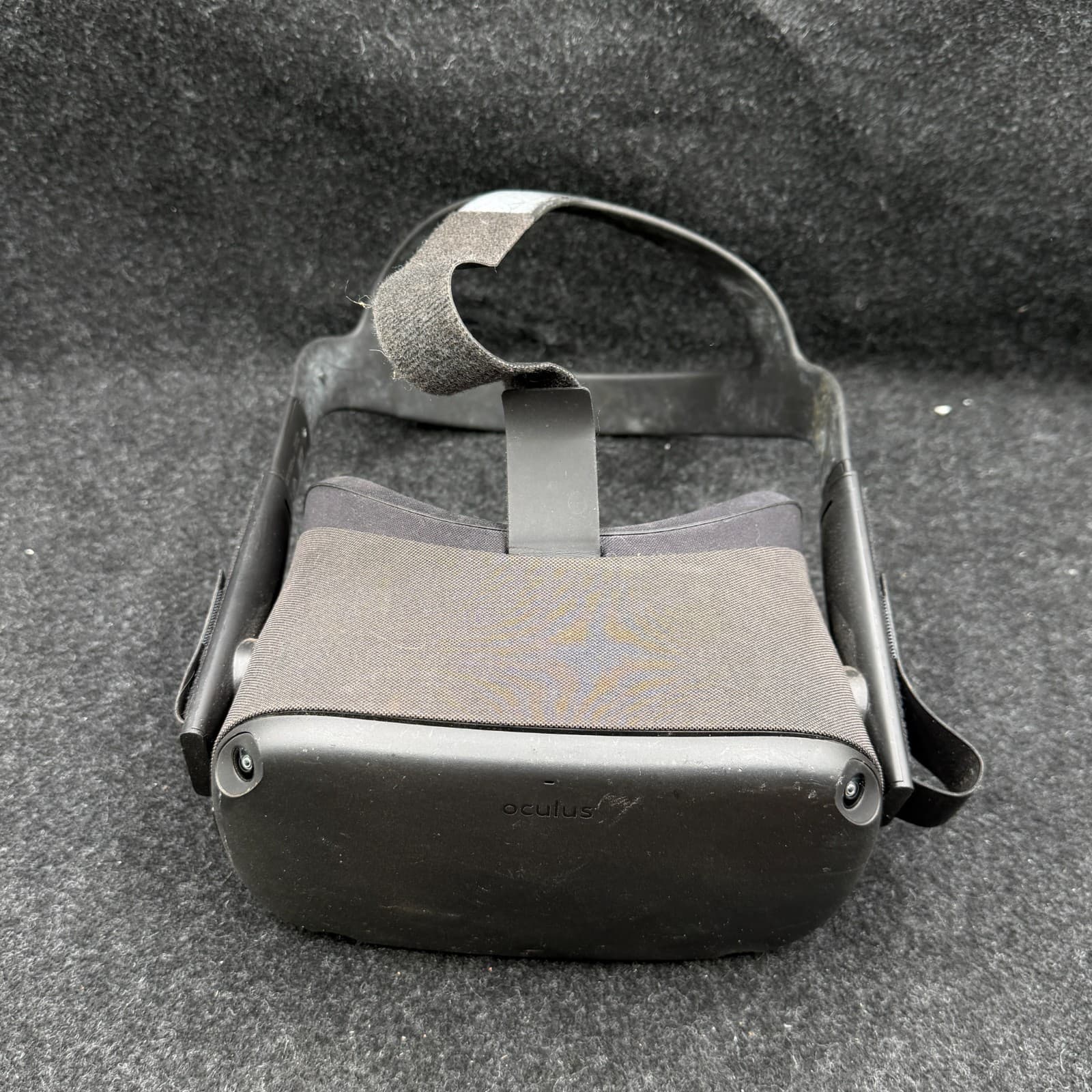 Oculus Quest MH-B Standalone All-In-One VR Gaming Headset Black Built-In Audio