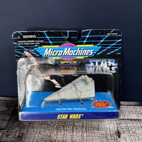 Vintage Micro Machines Star Wars Imperial Star Destroyer 1995 miniature Figure