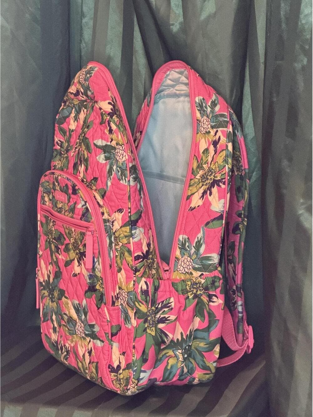 NWOT - RETIRED - Vera Bradley Tropical Paradise Backpack