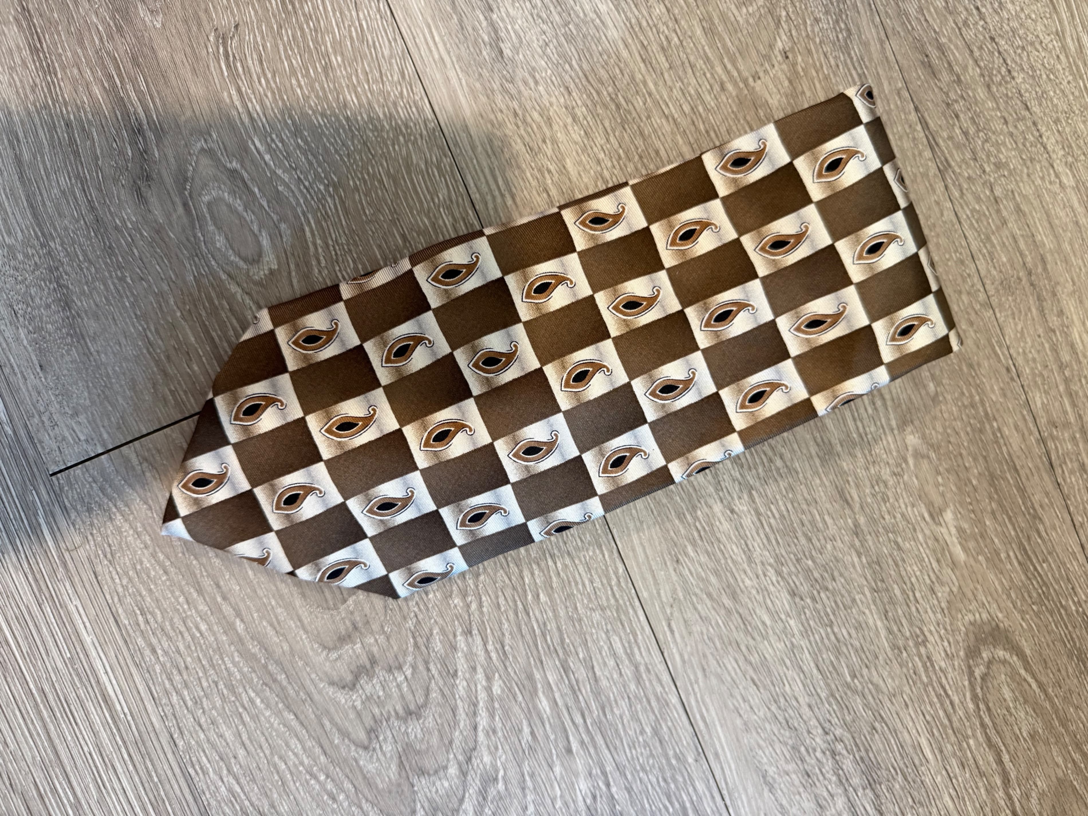 Stafford Brown Geometric Pattern Silk Tie