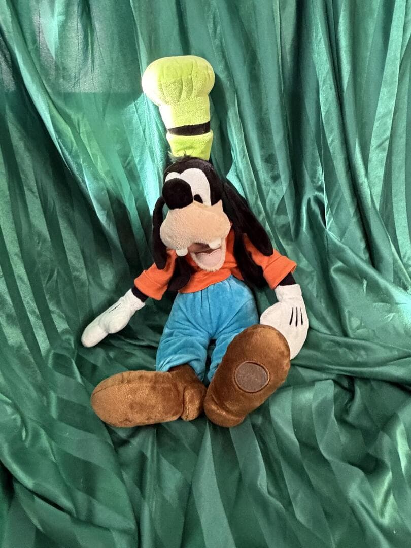 Disney Store Official Large Goofy Plush Doll Stuffed Animal 20"