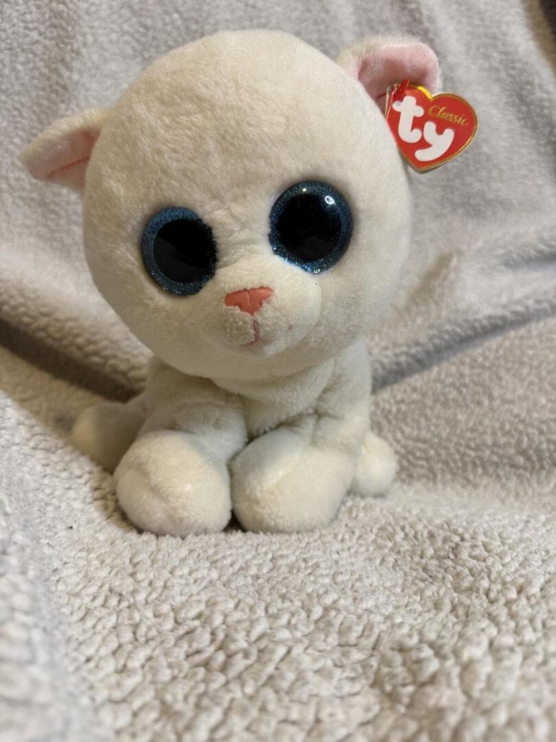 Ty Beanie Baby 'Pearl' White Cat Plush