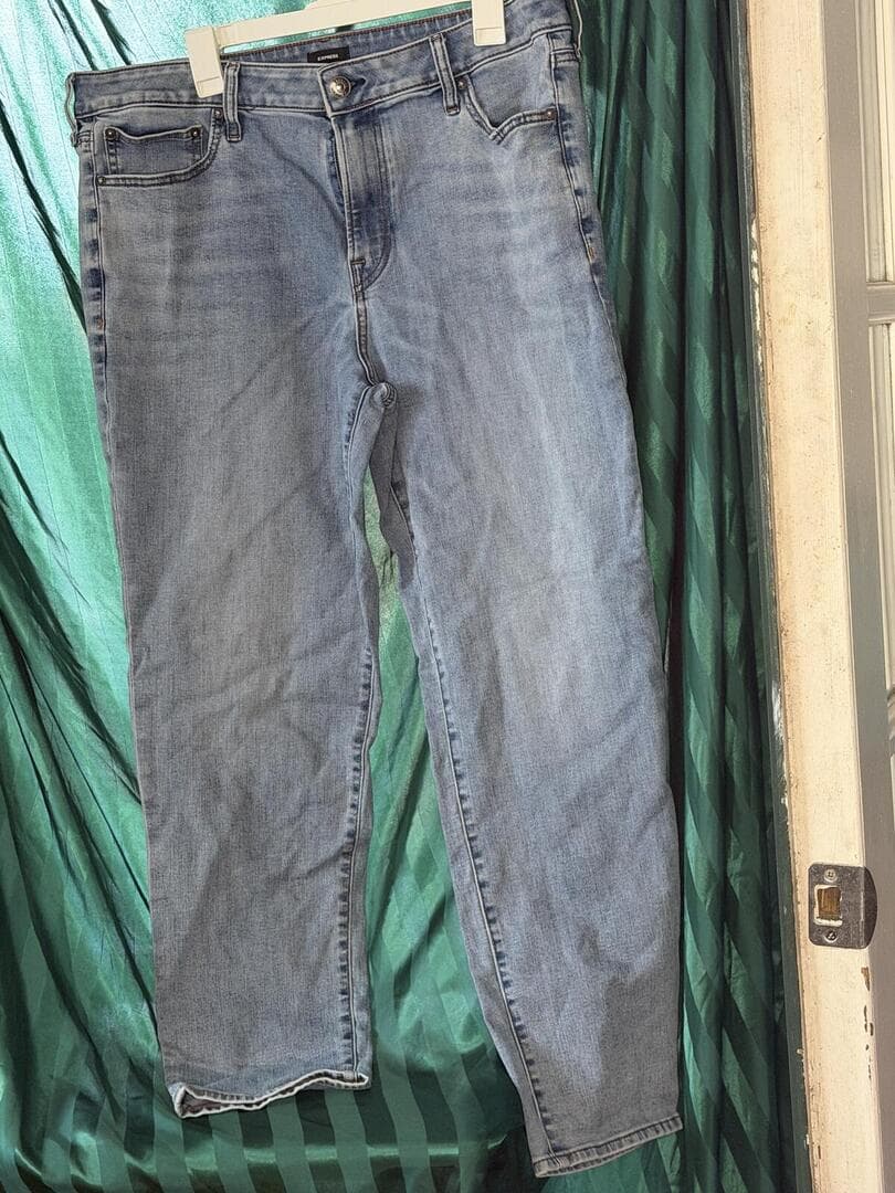 Express Light Wash Denim Jeans Straight Leg 36x32