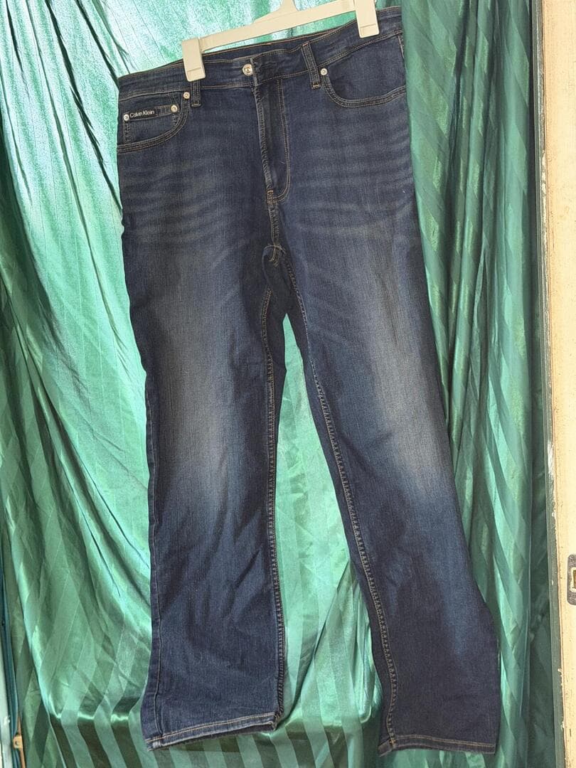 Calvin Klein Men's Dark Wash Denim Jeans 36x32