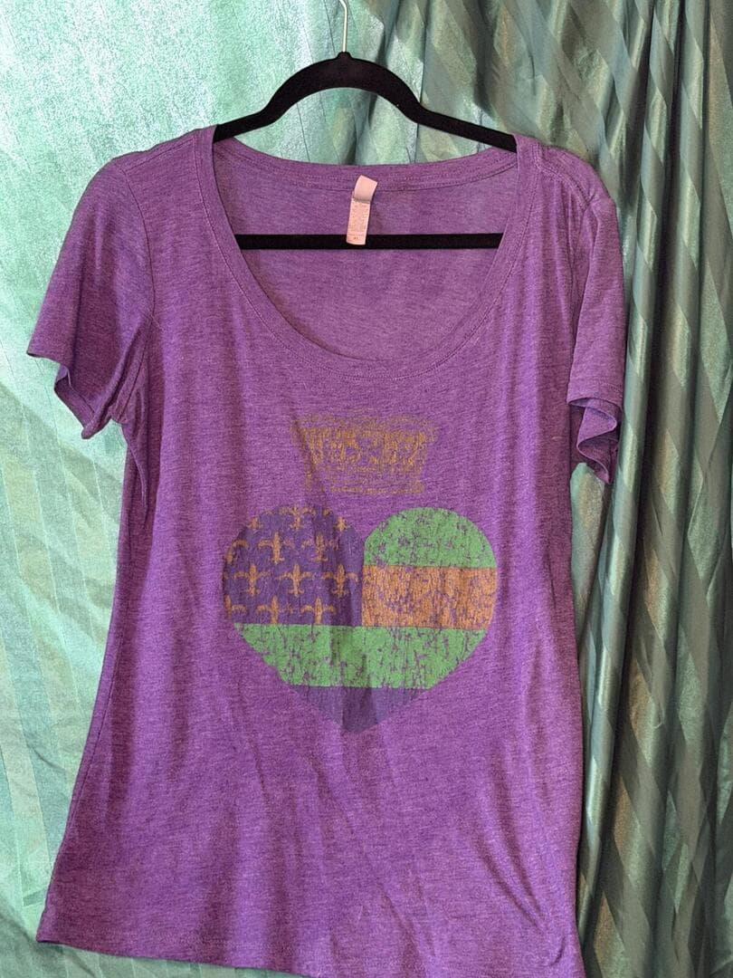 Mardi Gras Heart Crown Graphic T-Shirt Purple