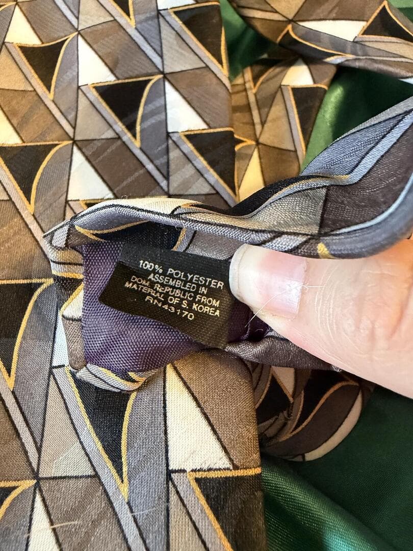 Geometric Pattern Polyester Tie - Classic Style