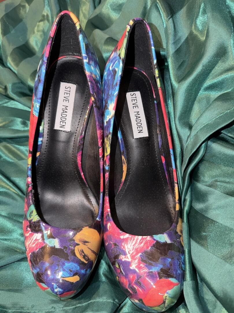 SteveMaddenNalaFloralPlatformPumps(8.5US)