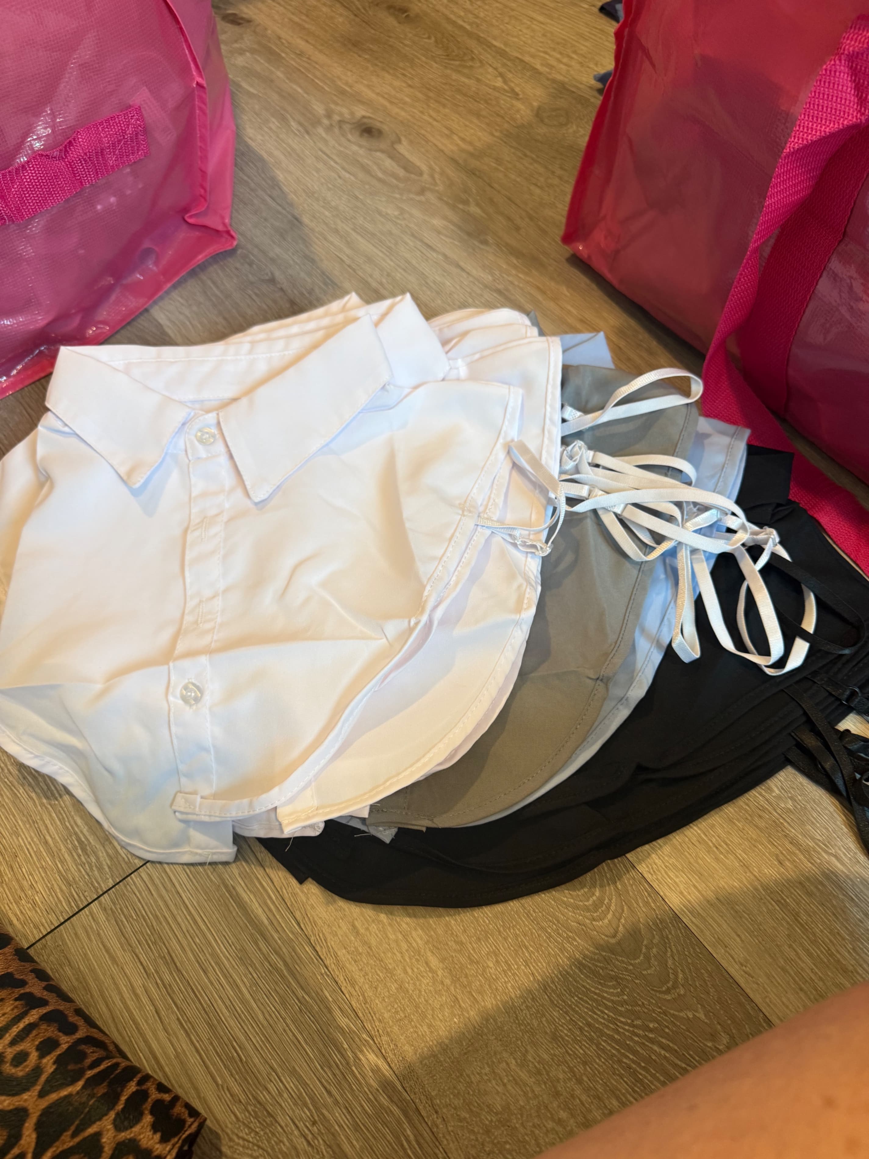 Detachable Collars in White, Gray, Blue and Black