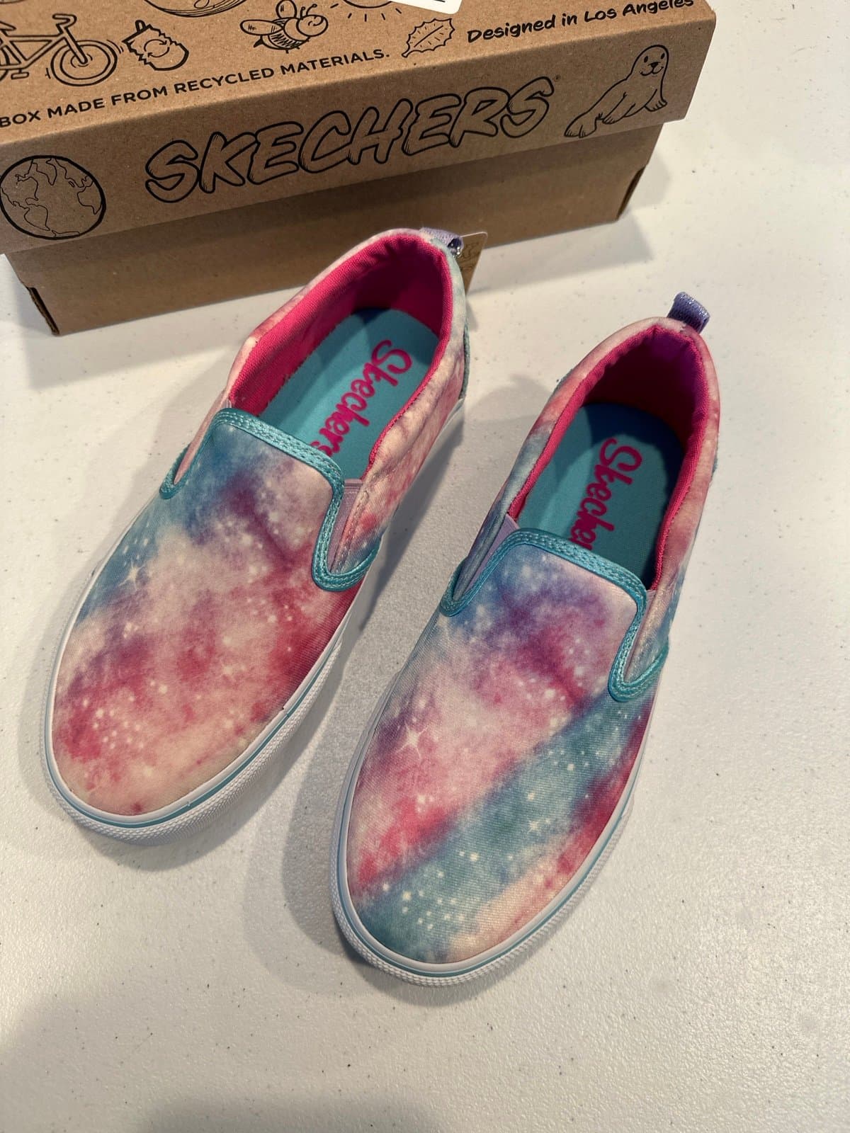 SKECHERS Girls 2 new tie dye slip on