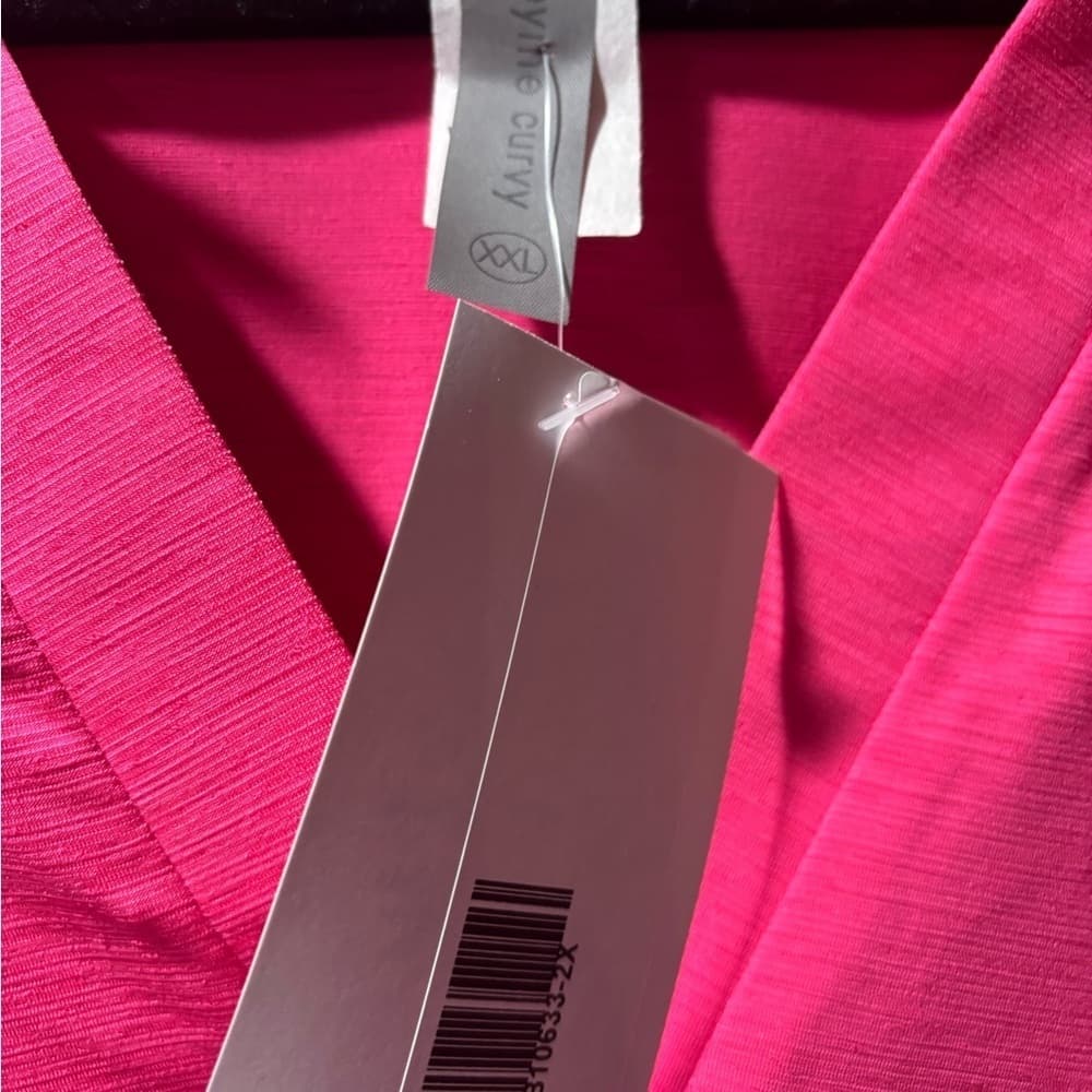 NWT Honey Me Women's Pink V-Neck Blouse